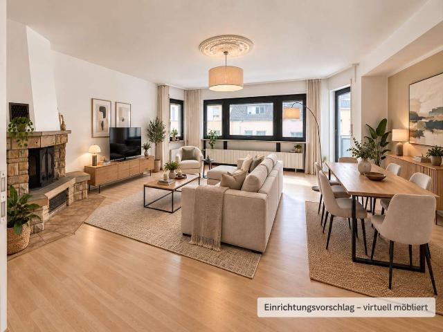 PRIVAT*Großzügige 3 Zimmer Wohnung mit Kamin, Wintergarten und Balkonen – WG geeignet