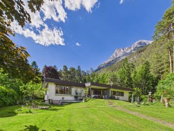 Villa for sale in 6410 - Garten, Parkplatz