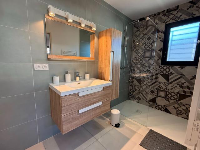 PRIVILÈGE: Exceptionnel: dans quartier récent, résidentiel. 146m² Saint Cyprien