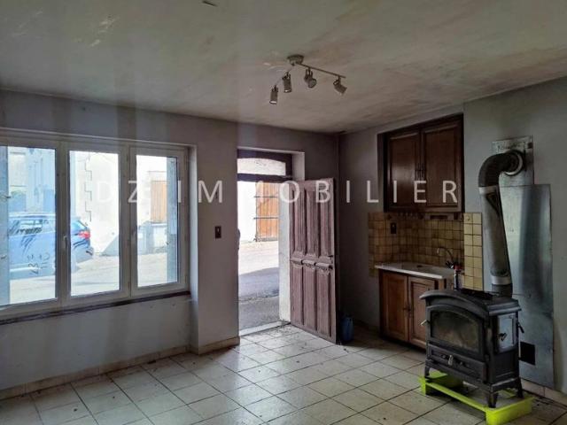 PRIX EN BAISSE. Maison double de 60 m² avec un beau potentiel