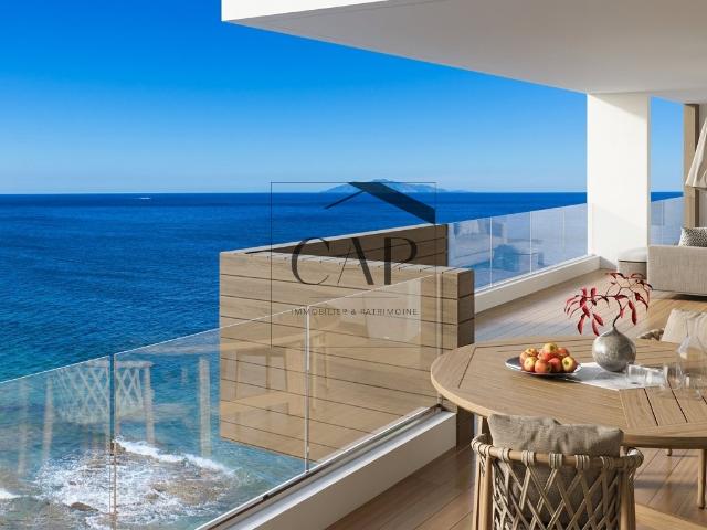 PRIX REMISÉ Appartement d'exception en front de mer T5 avec terrasse panoramique de 127 m2