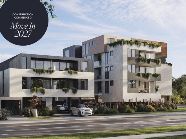 Prized Corner Residence, Floor to Ceiling Glazing, Large 3m Kitchen, Overlooking Spotswood Bowling Green