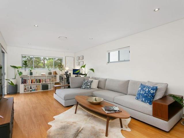 Prized Due North Outlook in 'Acacia' Residence