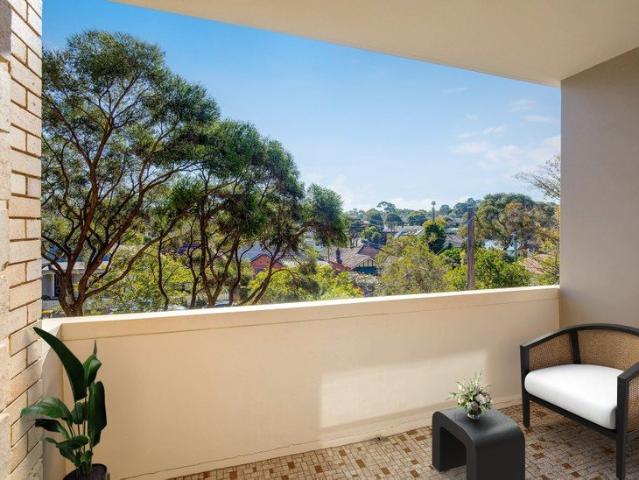 Prized positioning with sun drenched district vista