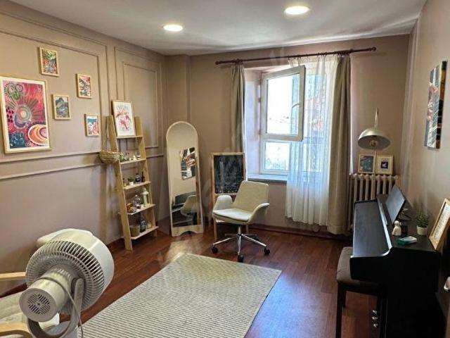 PRİVE GAYRİMENKUL RUMELİ CADDESİNDE TARİHİ BİNADA MASRAFSIZ