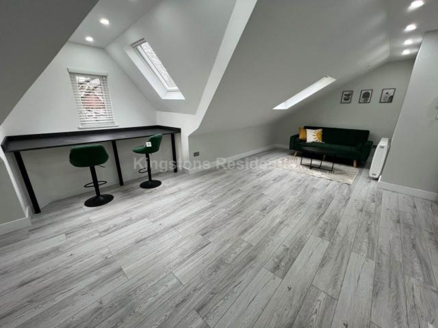 Price £1,275 pcm Available 01/09/2026 Furnished