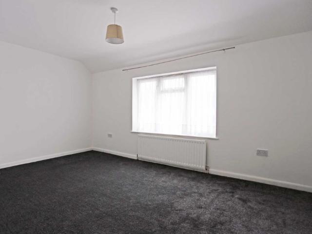 Price £1,850 pcm Let