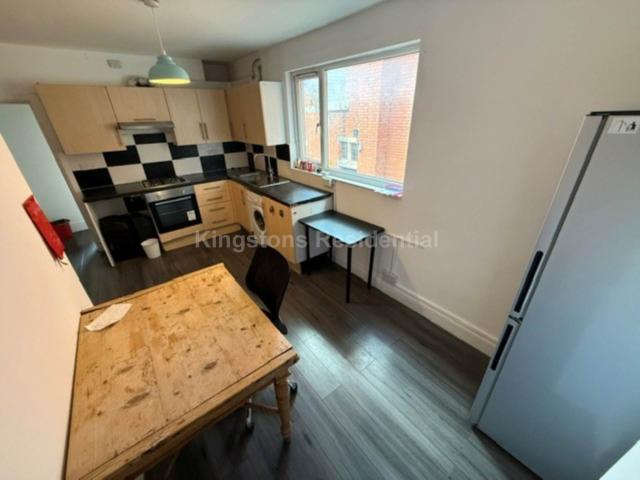 Price £1,800 pcm Available 01/07/2027 Furnished