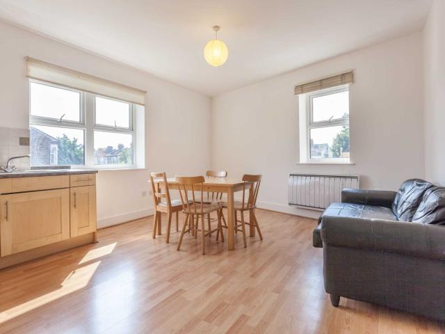 Price £284 pw Under Offer