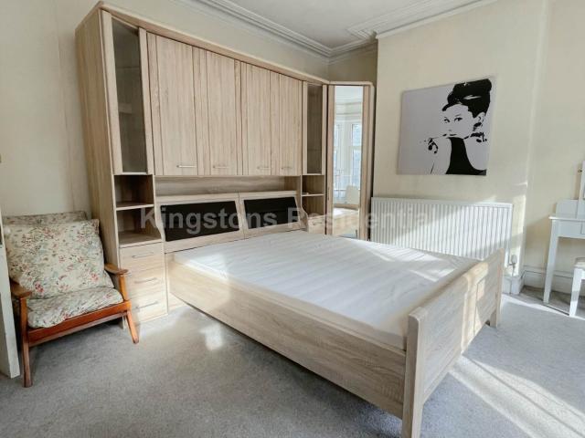 Price £2,750 pcm Available 01/09/2026 Furnished