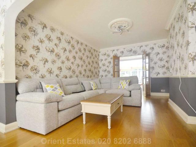 Price £3,800 pcm Available 31/10/2026 Furnished / Unfurnished