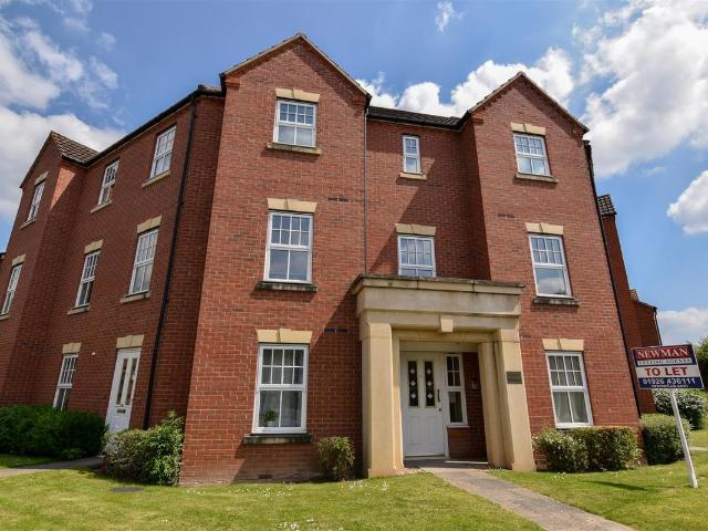 Price Close East, Warwick CV34, 2 bed flat to rent, £1,150 pcm | PrimeLocation