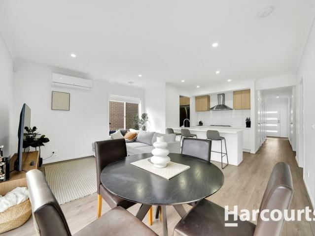 PRICE IS PER ROOM FULLY FURNISHED CO LIVING HOME