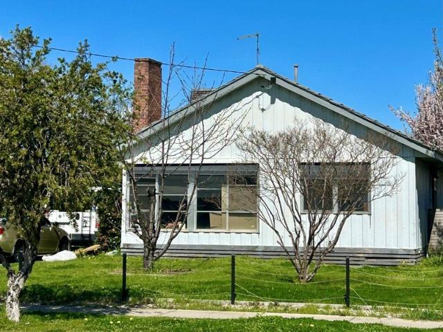 PRICE REDUCED CENTRAL THREE BEDROOM HOME