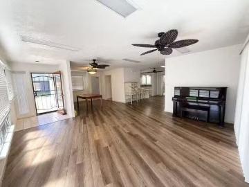 Price reduction! $500 move in discount! Manoa Valley 3 bedro.