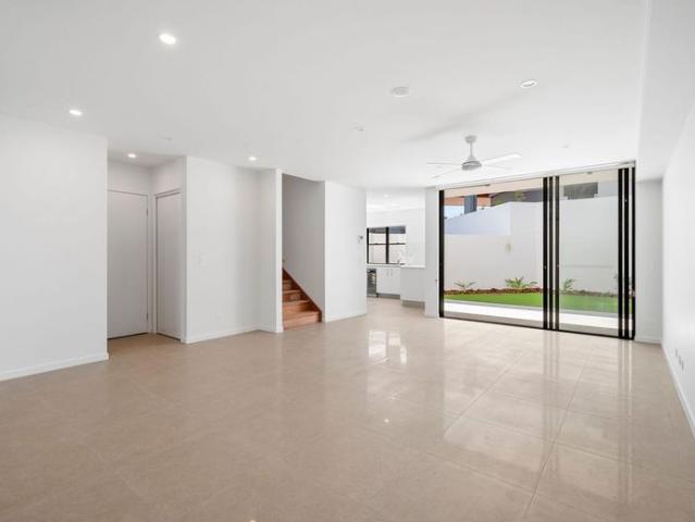 PRICE REDUCTION Effortless Coastal Living
