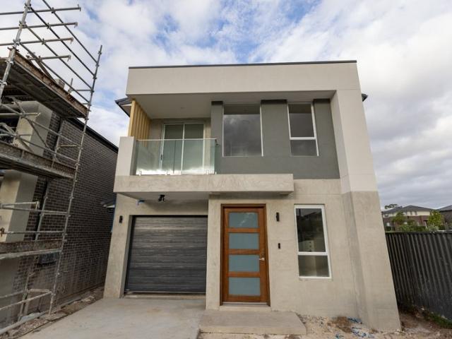 Priced to Sell Brand New Luxury Ready to MOVE IN HOUSE FOR SALE. INSPECTION IS BY PRIVATE APPOINTMENT ONLY