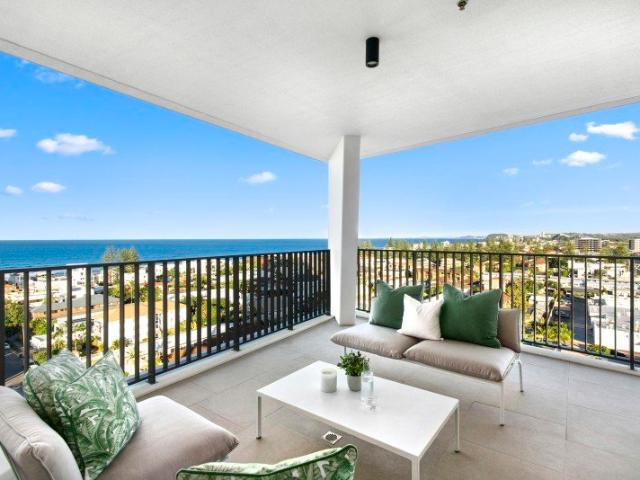 Priceless Views to Burleigh & Beyond!