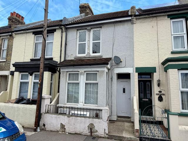 Priestfields Road, Gillingham ME7, 3 bed terraced house to rent, £1,400 pcm | PrimeLocation