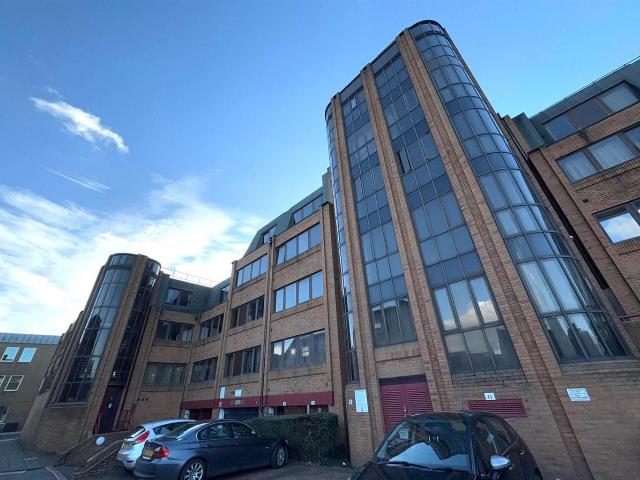 Priestgate, Peterborough PE1, 2 bed flat to rent, £895 pcm | PrimeLocation