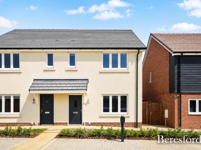 Priestley Field Avenue, Little Dunmow CM6, 3 bed semi detached house to rent, £2,100 pcm | PrimeLocation