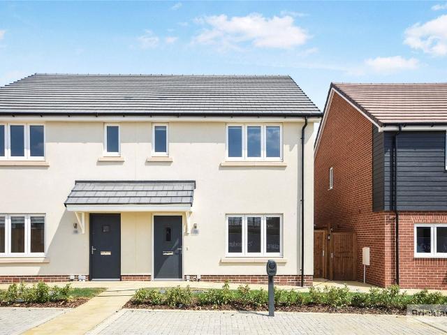 Priestley Field Avenue, Little Dunmow, Dunmow CM6, 3 bed semi detached house to rent, £1,950 pcm | PrimeLocation