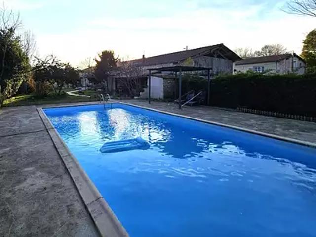 Prignac 17160 Achat / Vente maison 6 pièces t6 piscine jardin