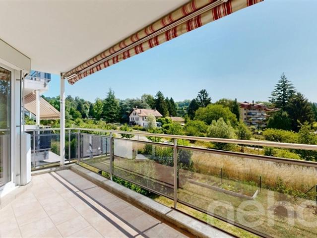 Prilly | Helle 4,5 Zimmer Wohnung mit großem Potenzial