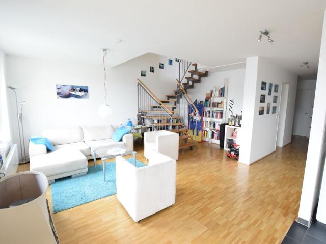 Prima Penthouse /Maisonette mit Dachterrasse und Stellplatz