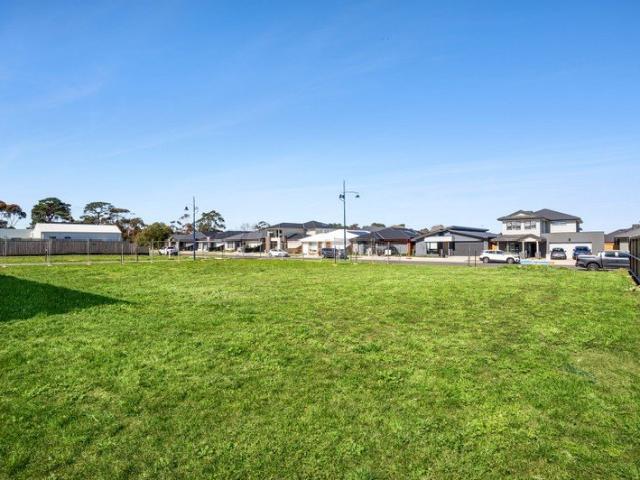 Prime 509m² Allotment Ready For Your Vision