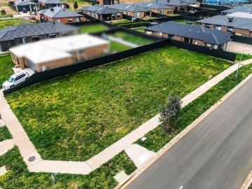 Prime 708m² Corner Block Titled and Ready to Build!