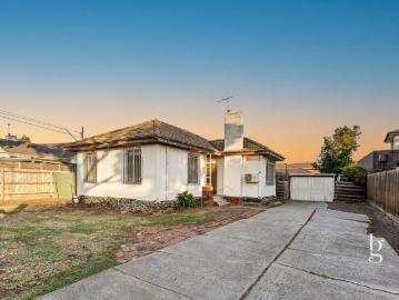 Prime 798m² Development Site 4 Townhouse Potential STCA & $450$480pw Rental Return