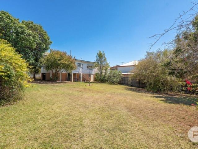 Prime 809m² Development or Investment Opportunity