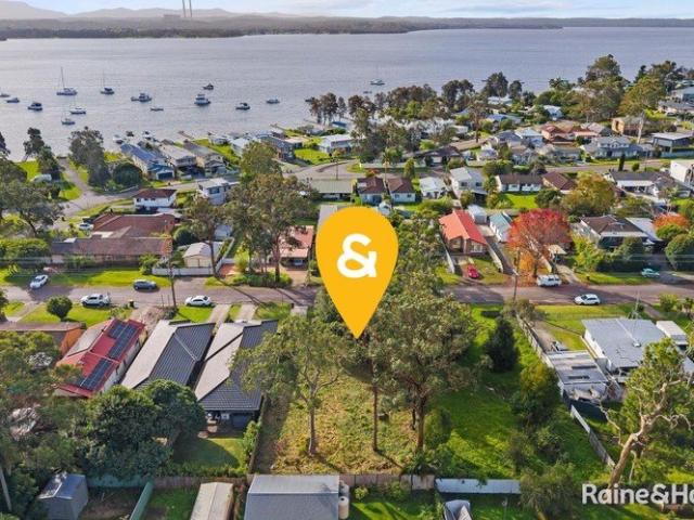 Prime 809sqm R3 Zoned Block in the Heart of Bonnells Bay DA Submitted