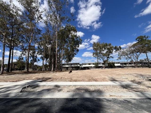 PRIME 830SQM CORNER BLOCK UNBEATABLE CALAMVALE LOCATION