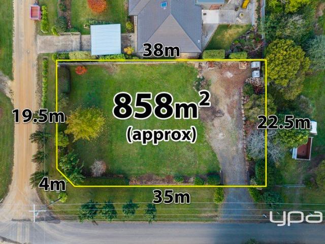 PRIME 858m² CORNER ALLOTMENT IN THE HEART OF GORDON