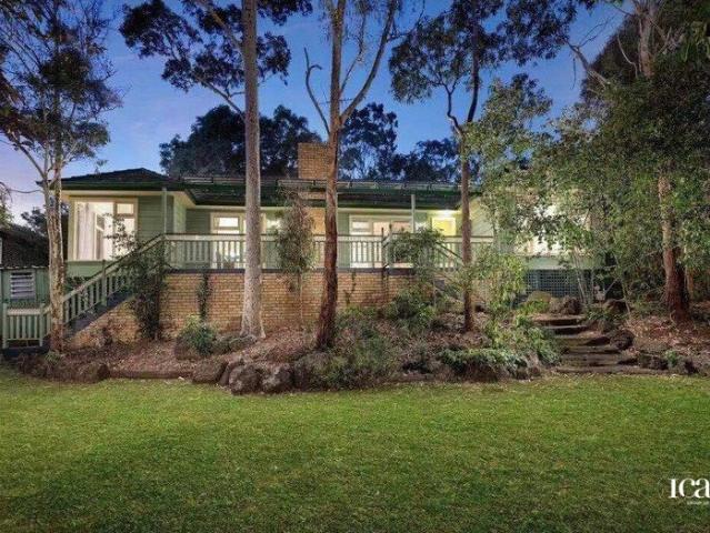 Prime 967sqm Opportunity with Approved Townhouse Plans in Sought After School Zone