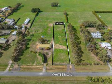 Premium 1 Acre Rural Allotment Near Lucas Town Centre