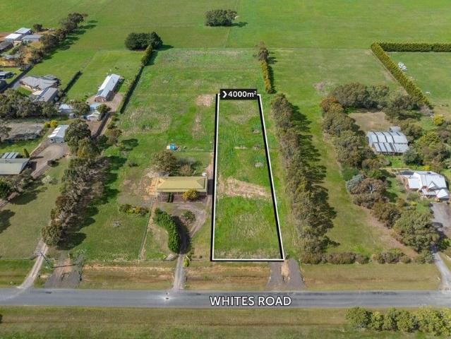Premium 1 Acre Rural Allotment Near Lucas Town Centre