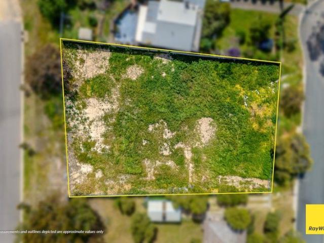 Prime 1,516m² Allotment with Development Potential