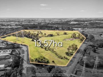 Prime 33 Acre in Historic Hemmant