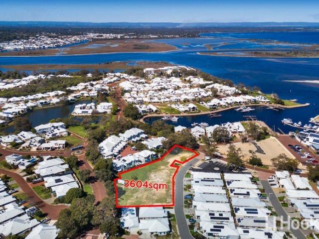 Prime 3604m2 Waterside Development Opportunity