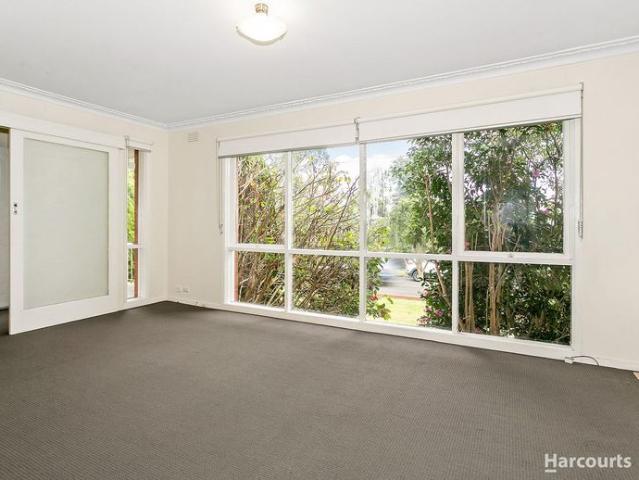 Spacious Family Living in a Prime Templestowe Pocket