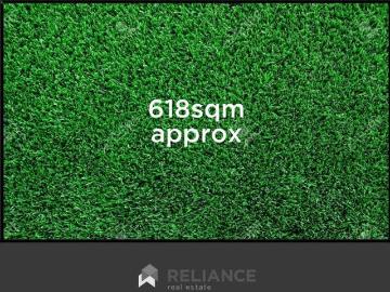 Prime titled land opportunity in Accolade Estate, Rockbank TITLED LAND 618m² NO EASEMENT