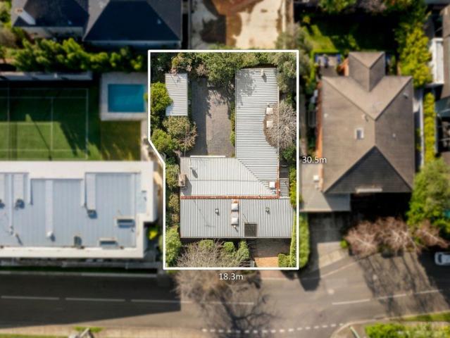 Prime Toorak Landholding With Outstanding Potential