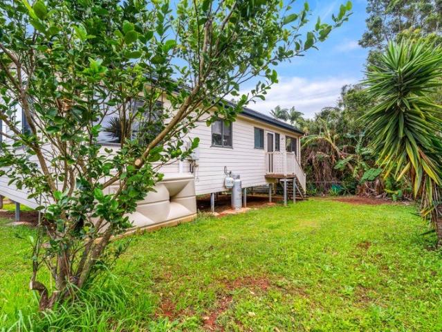 Prime Town Precinct Living | 3 Bedrooms, Spacious Fenced Yard