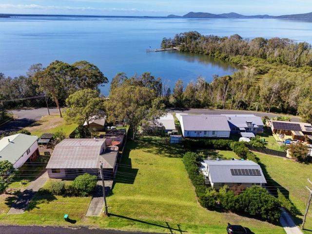 Prime Vacant Land with Current DA and Wallis Lake Views