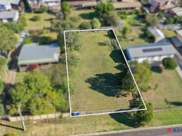 Prime Vacant Land in a Sought After Cowes Location