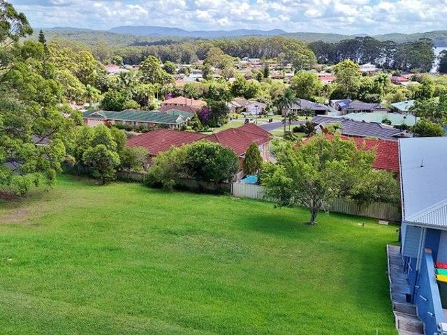 Prime Vacant Land in Prestigious Fairwinds Estate, Lakewood