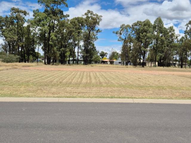 Prime Vacant Land Opportunity in Wattle Park Estate, Miles